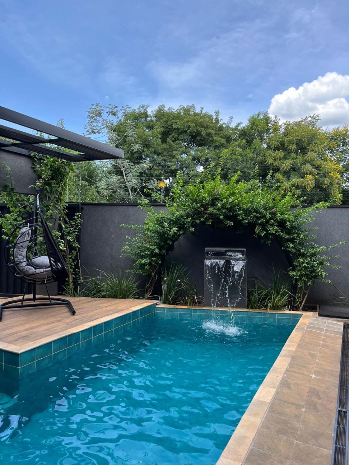 Casa de Temporada com Salão para Festas e Area de Lazer Completa