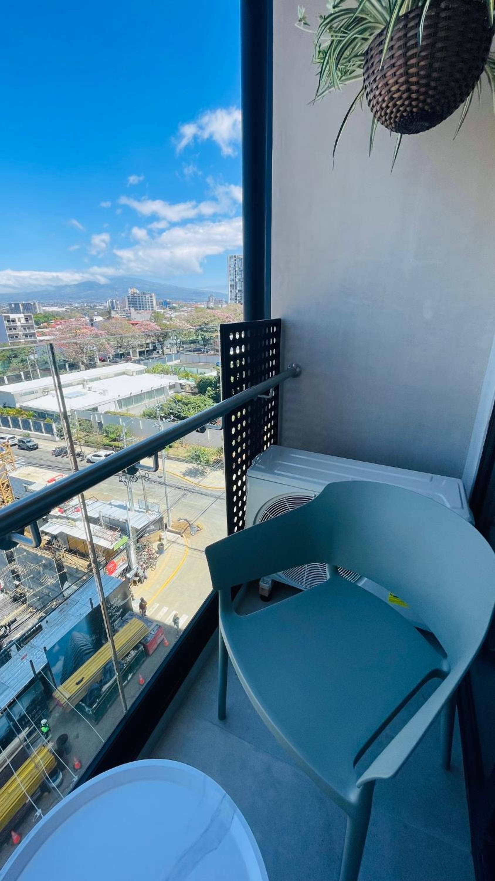 SkyGarden Nunciatura Luxury Apartment #705