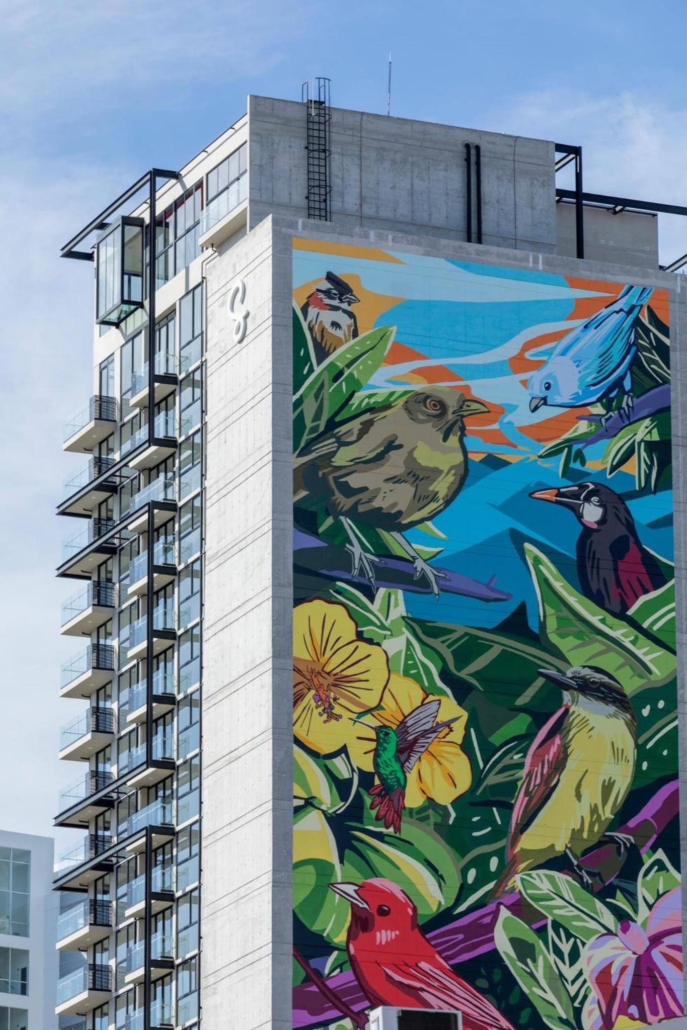 SkyGarden Nunciatura Luxury Apartment #705