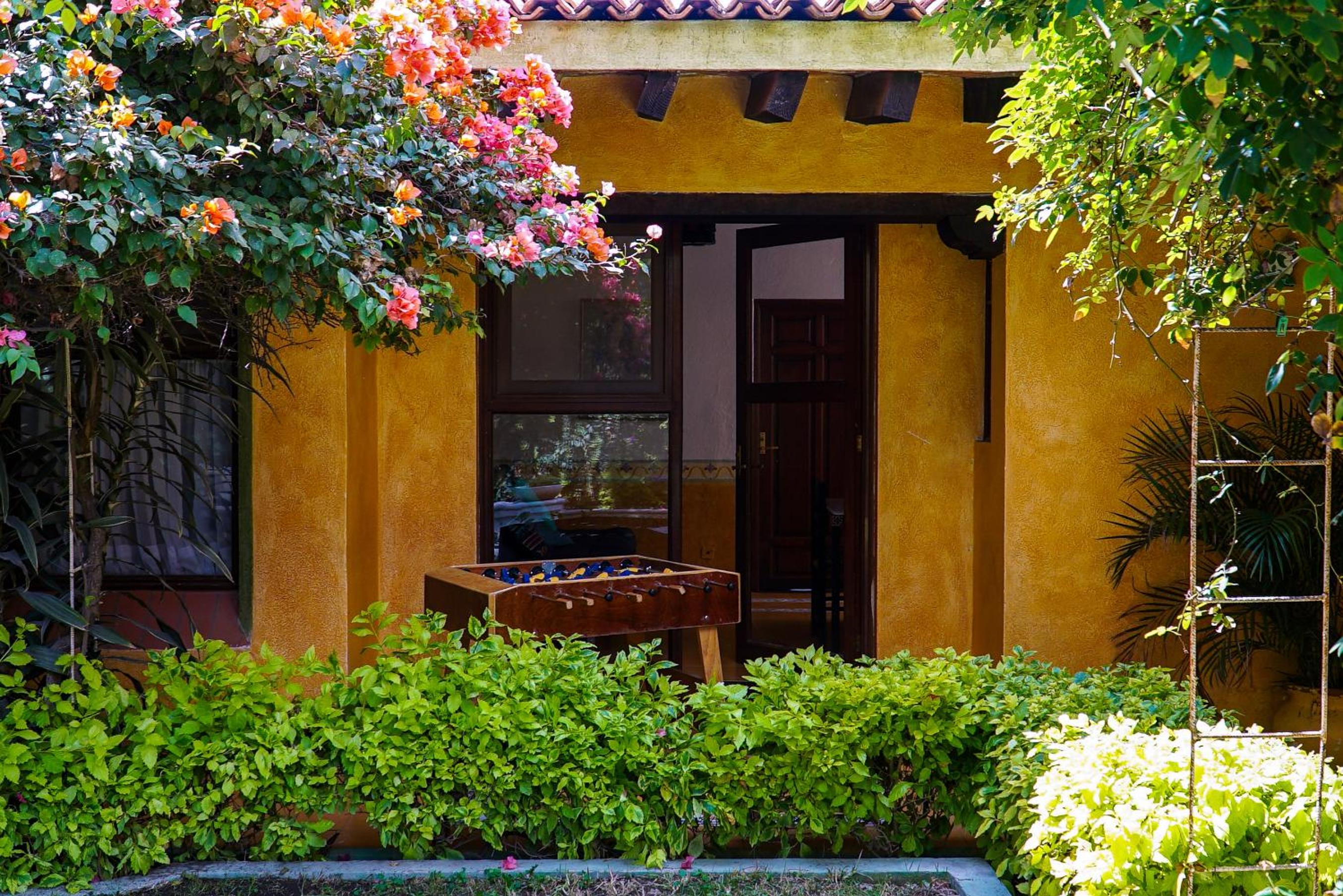 Casa Margarita , La fuente de la luna view 2