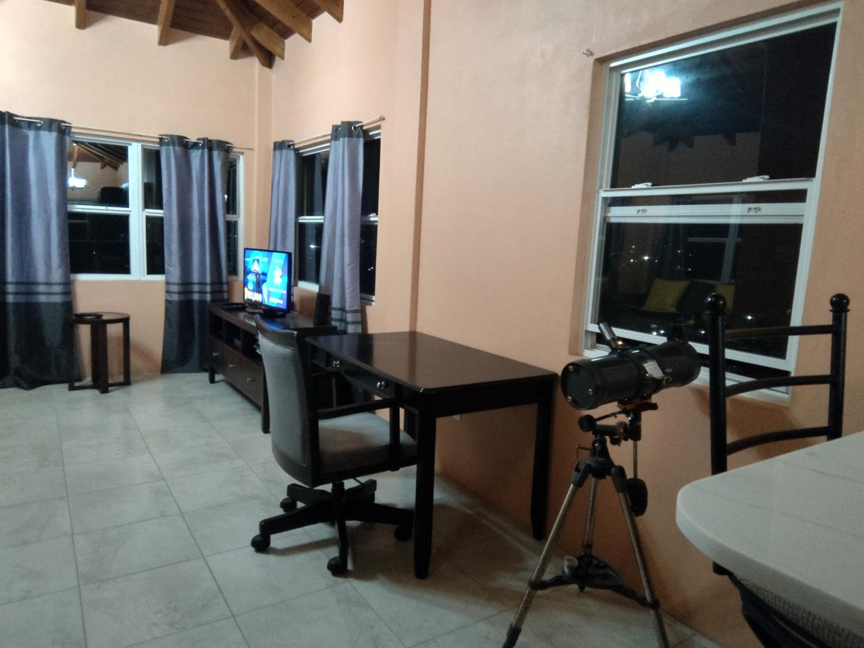 Zeus Estate Guesthouse