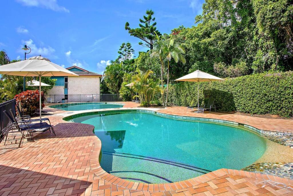 Casa Tropicana in Aqua Luna Resort - 1 BedRoom Ocean Views Surfs up!