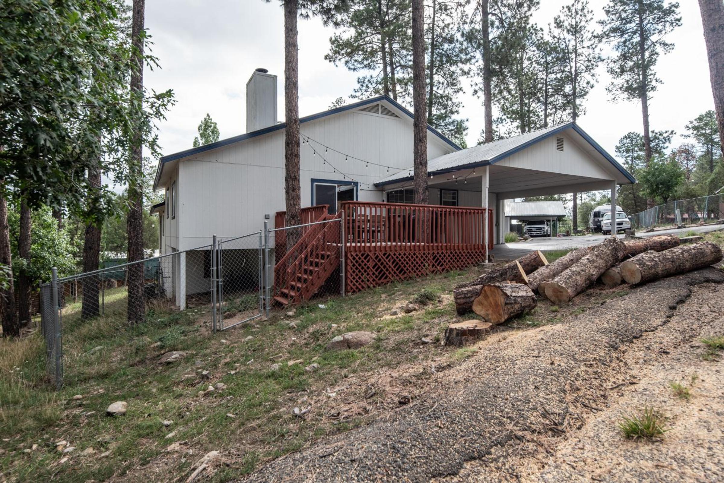 Cozy Townhome with Wildlife Views! 5-min walk to Midtown! Modern Look view 4