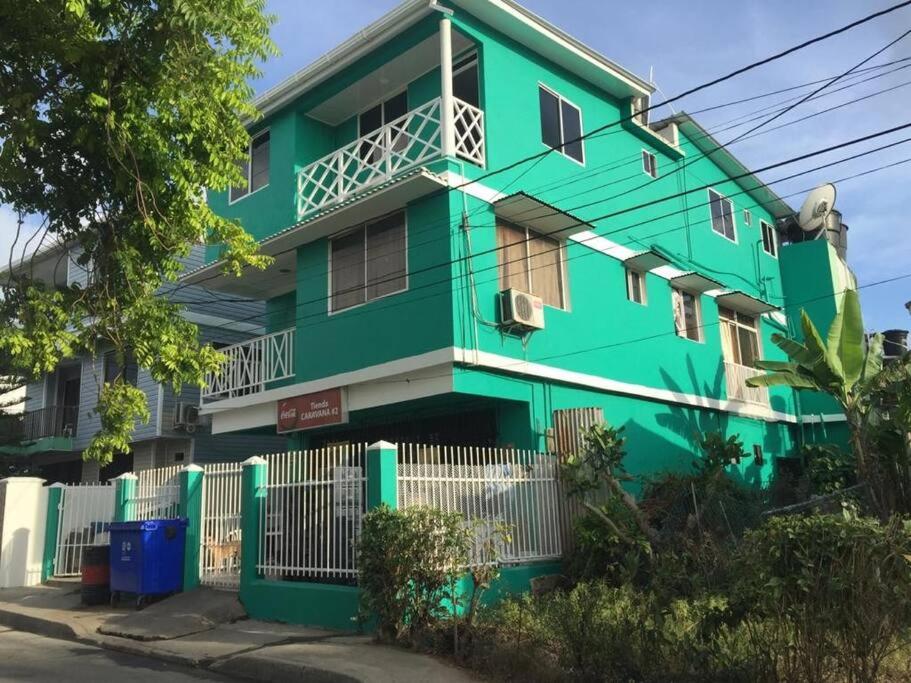 Casa Turistica Dónde MATHY'S #1 Barrio Sarie Bay