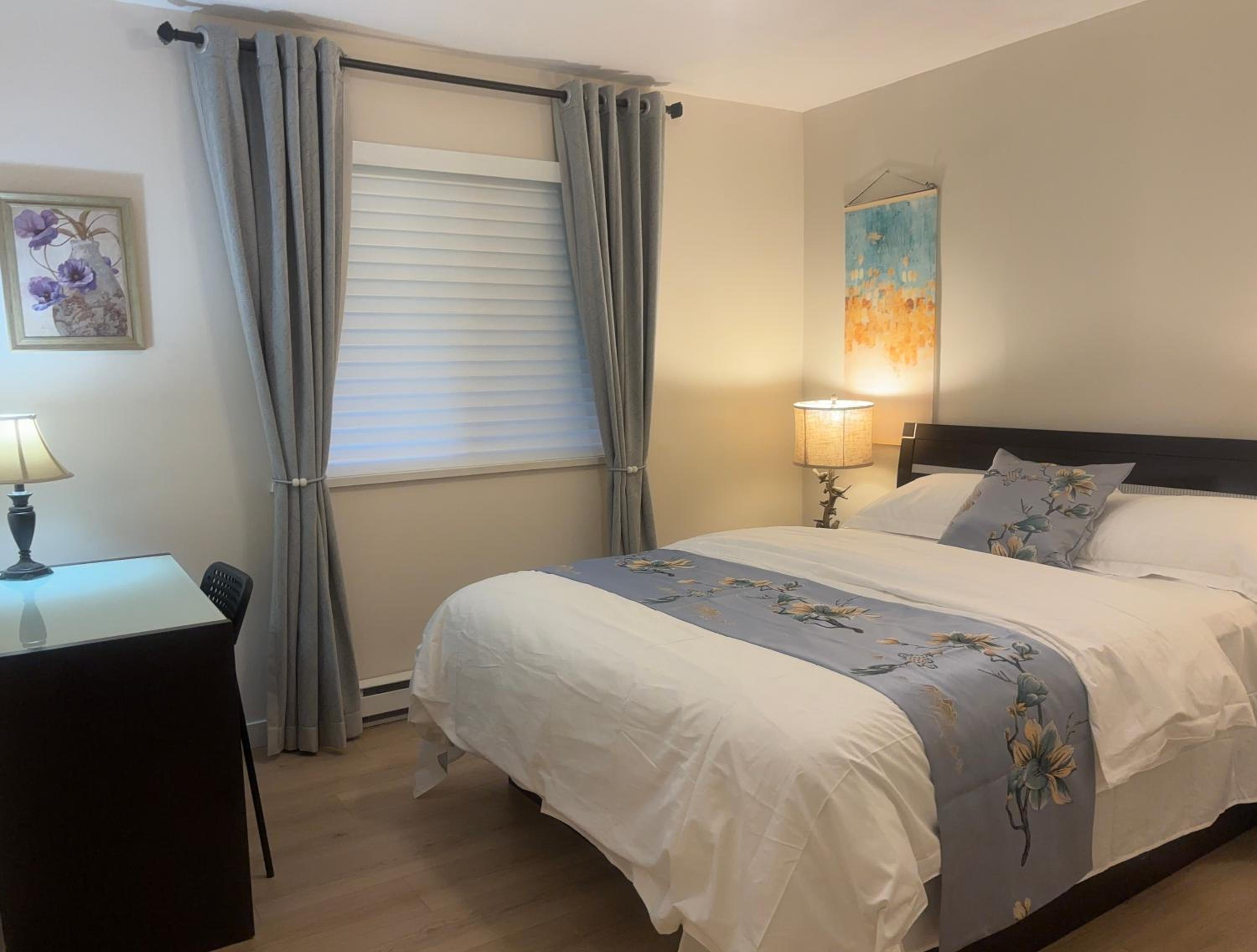 Coquitlam center, 2 bedroom suite, walking to skytrain