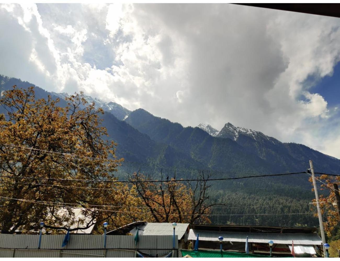 Blue Diamond Guest House,Pahalgam view 2