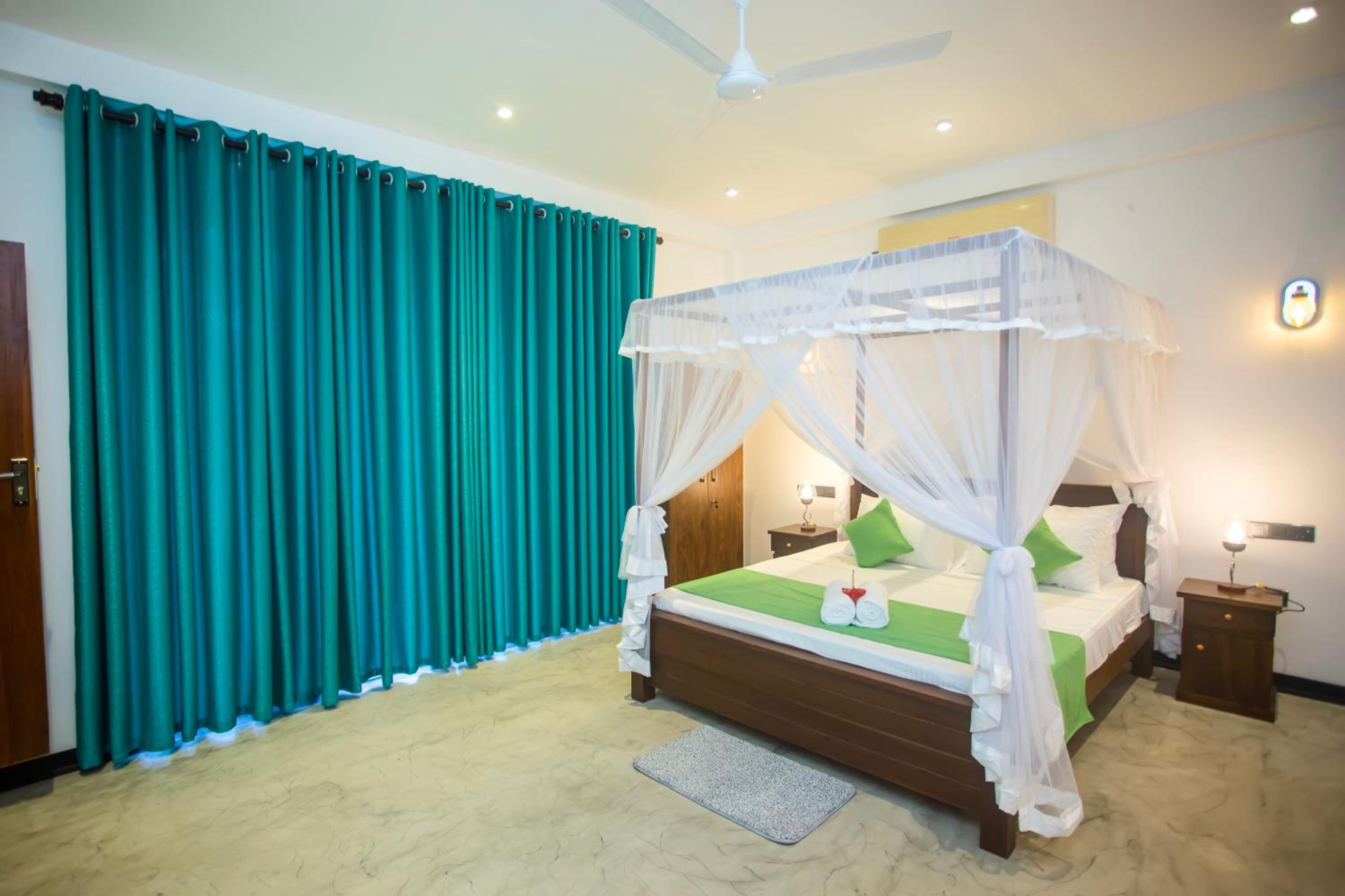 Villa Nine84 Mirissa view 4