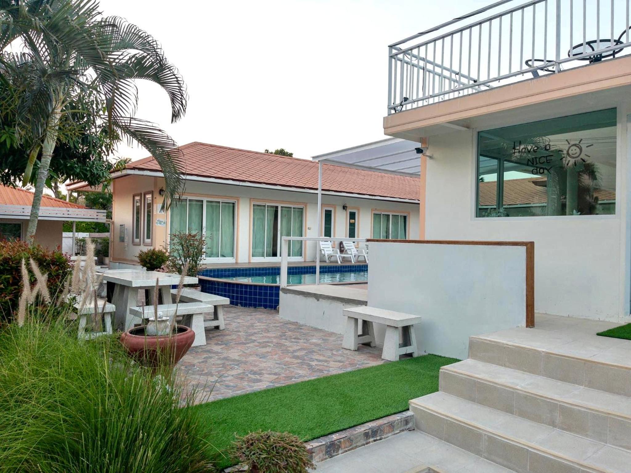 Home Hakim view 4