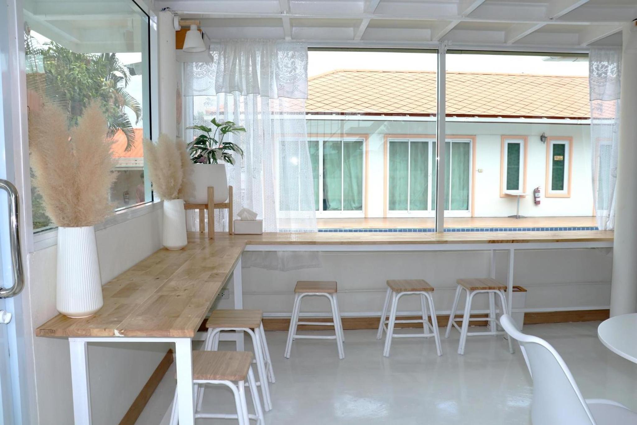 Home Hakim view 2