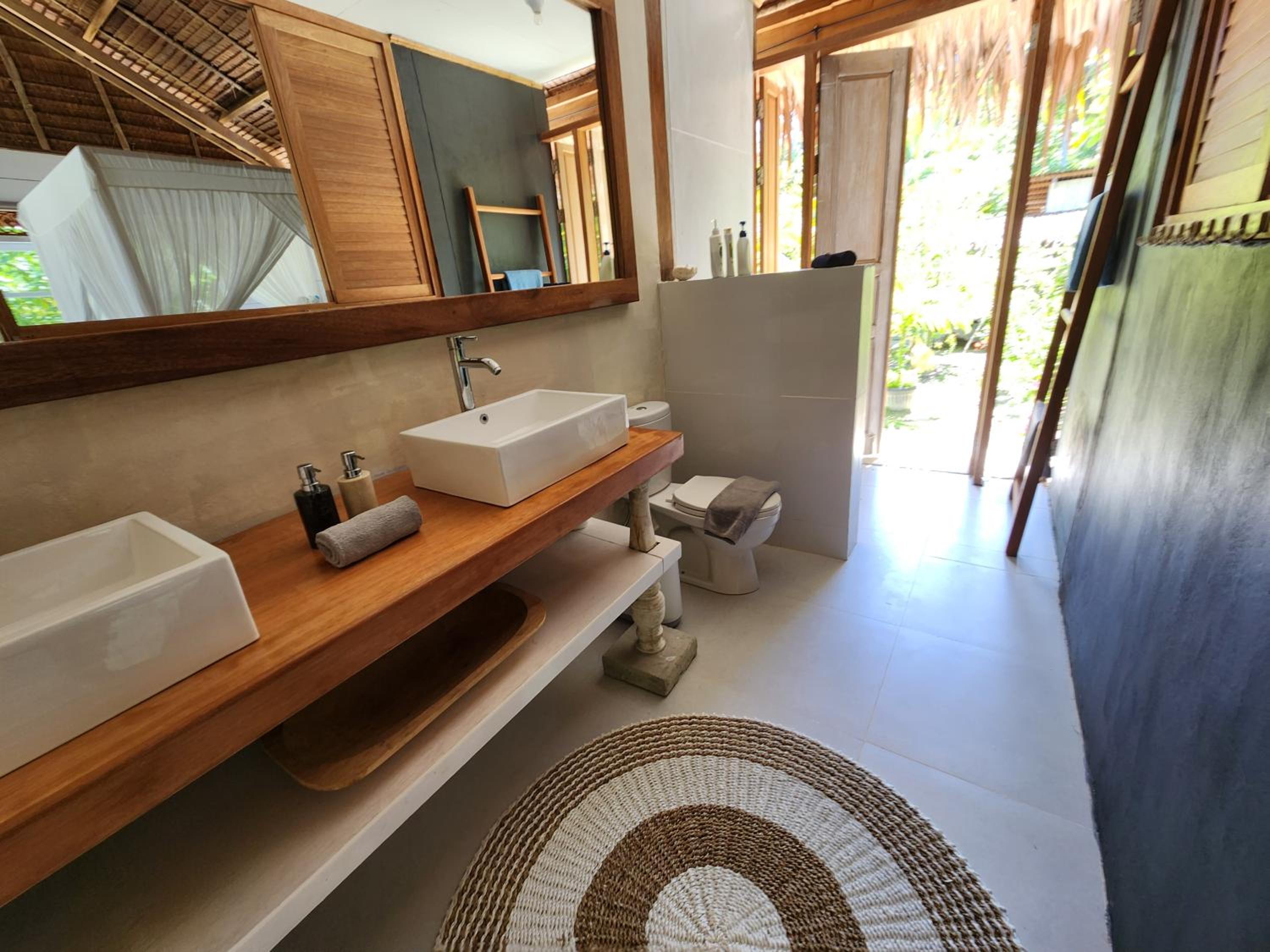 Leleu Mentawai Accommodation