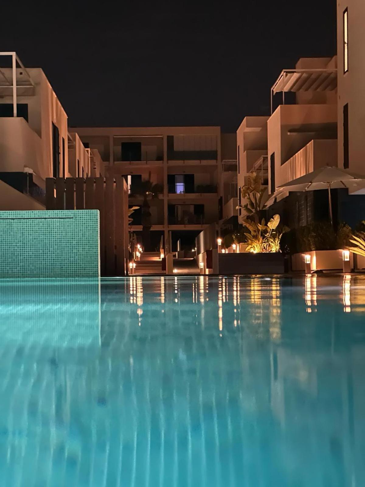 Palmview Poolside Heaven in Turquesa del Mar