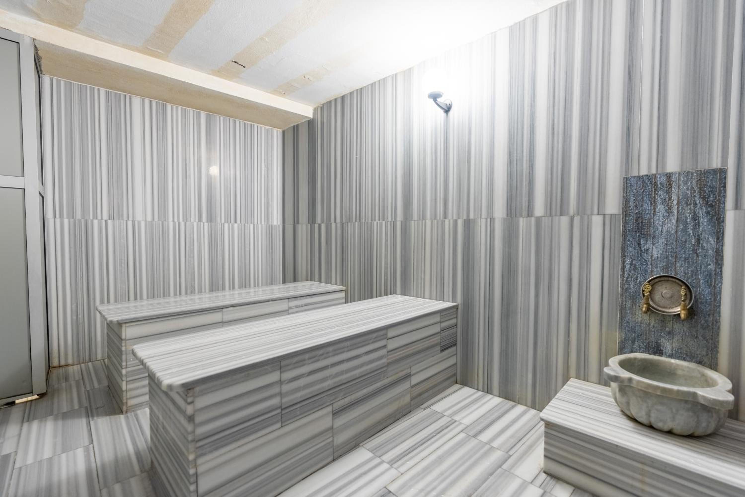 Valens Old City Family & SPA Hotel - Image 45