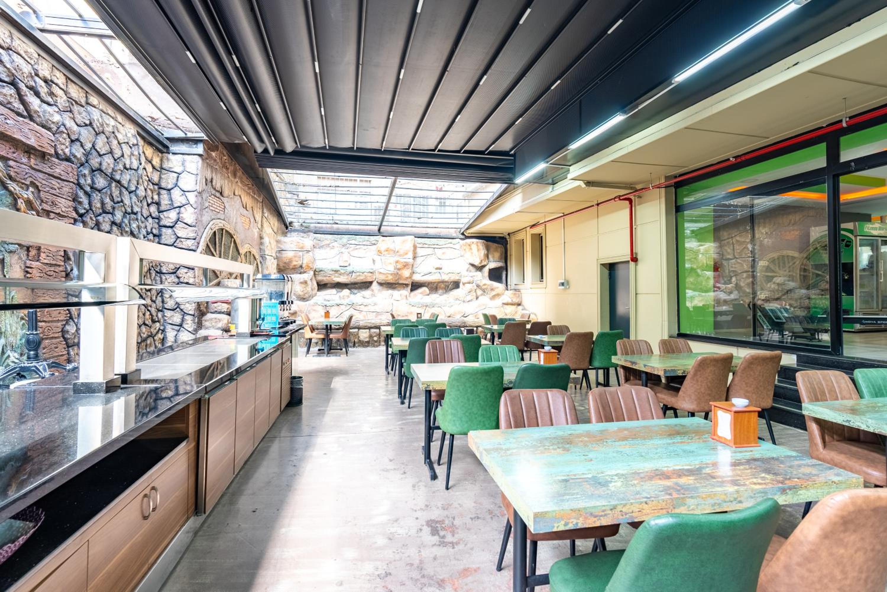 Valens Old City Family & SPA Hotel - Image 57