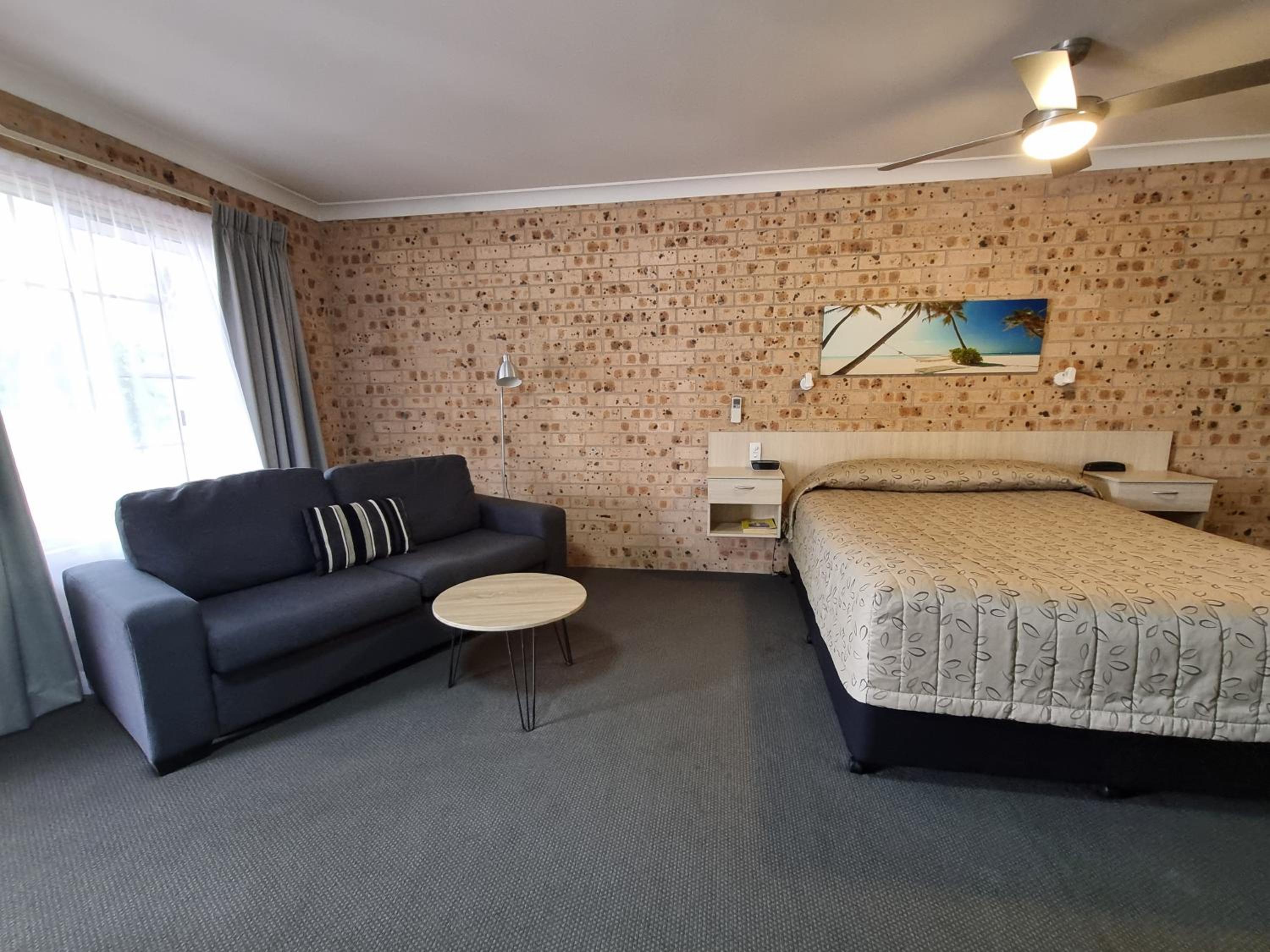 Cardiff Motor Inn