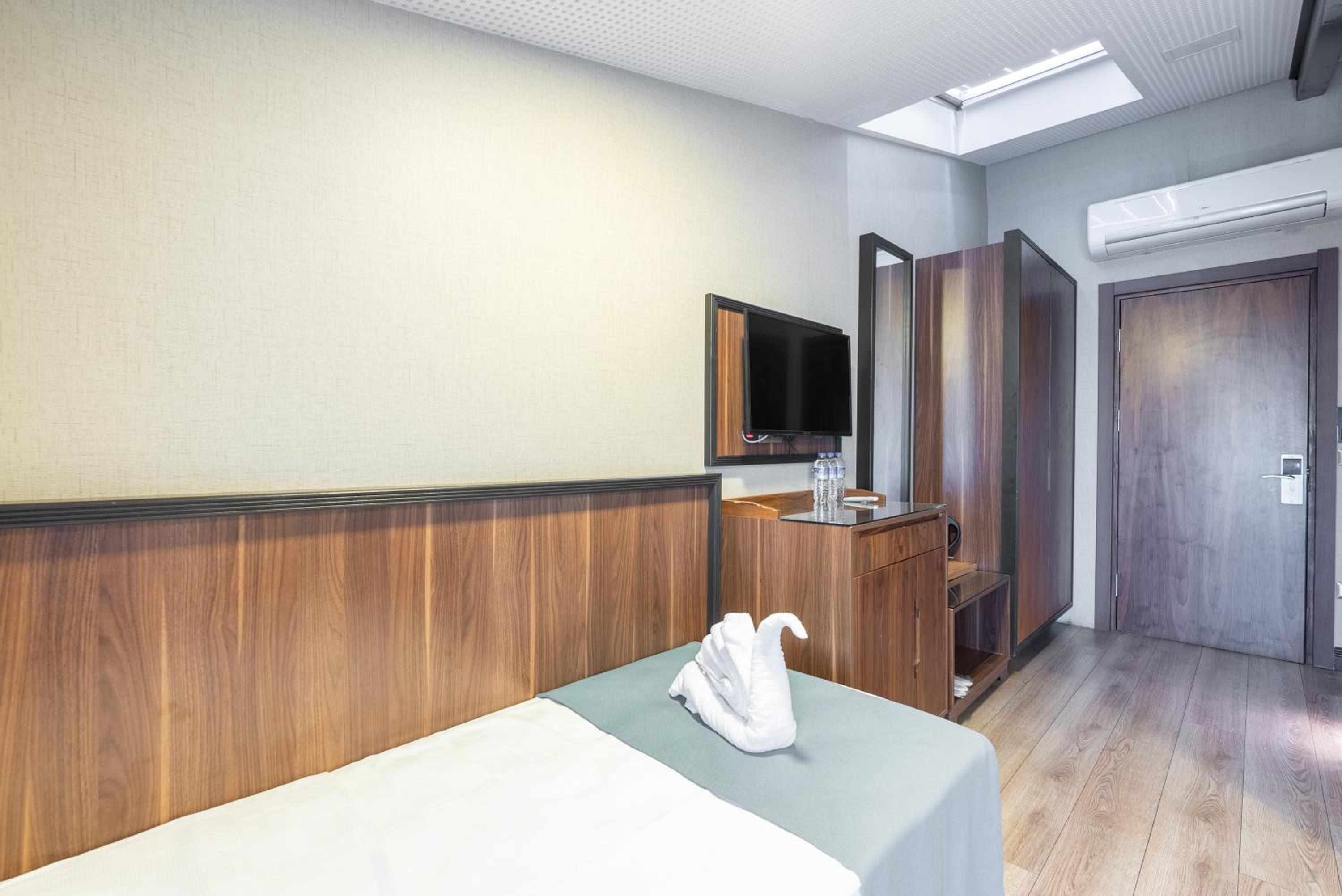 Valens Old City Family & SPA Hotel - Image 82