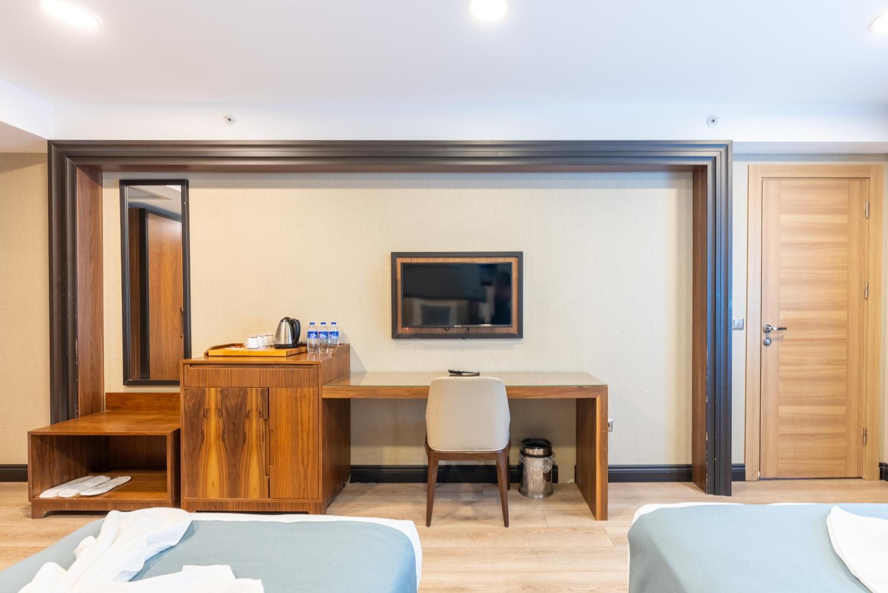 Valens Old City Family & SPA Hotel - Image 89