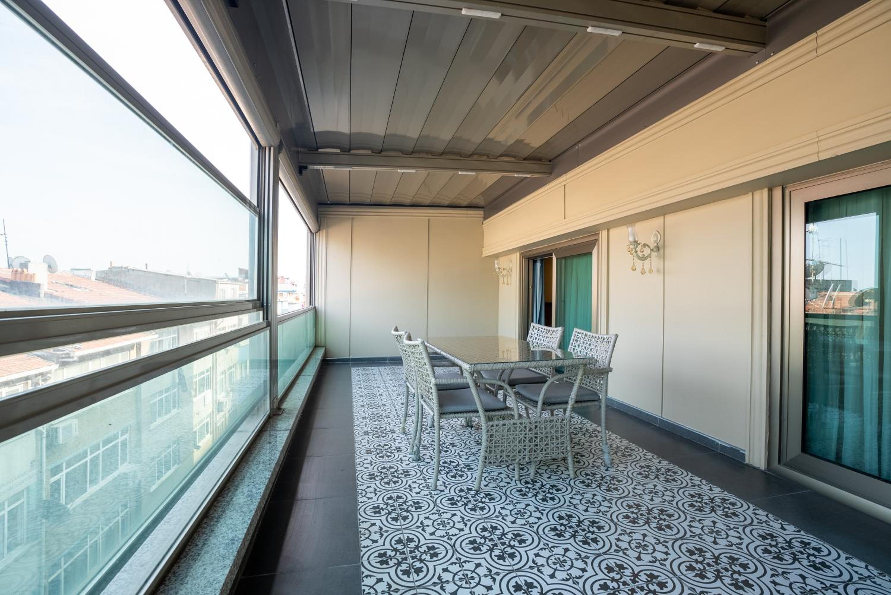 Valens Old City Family & SPA Hotel - Image 100