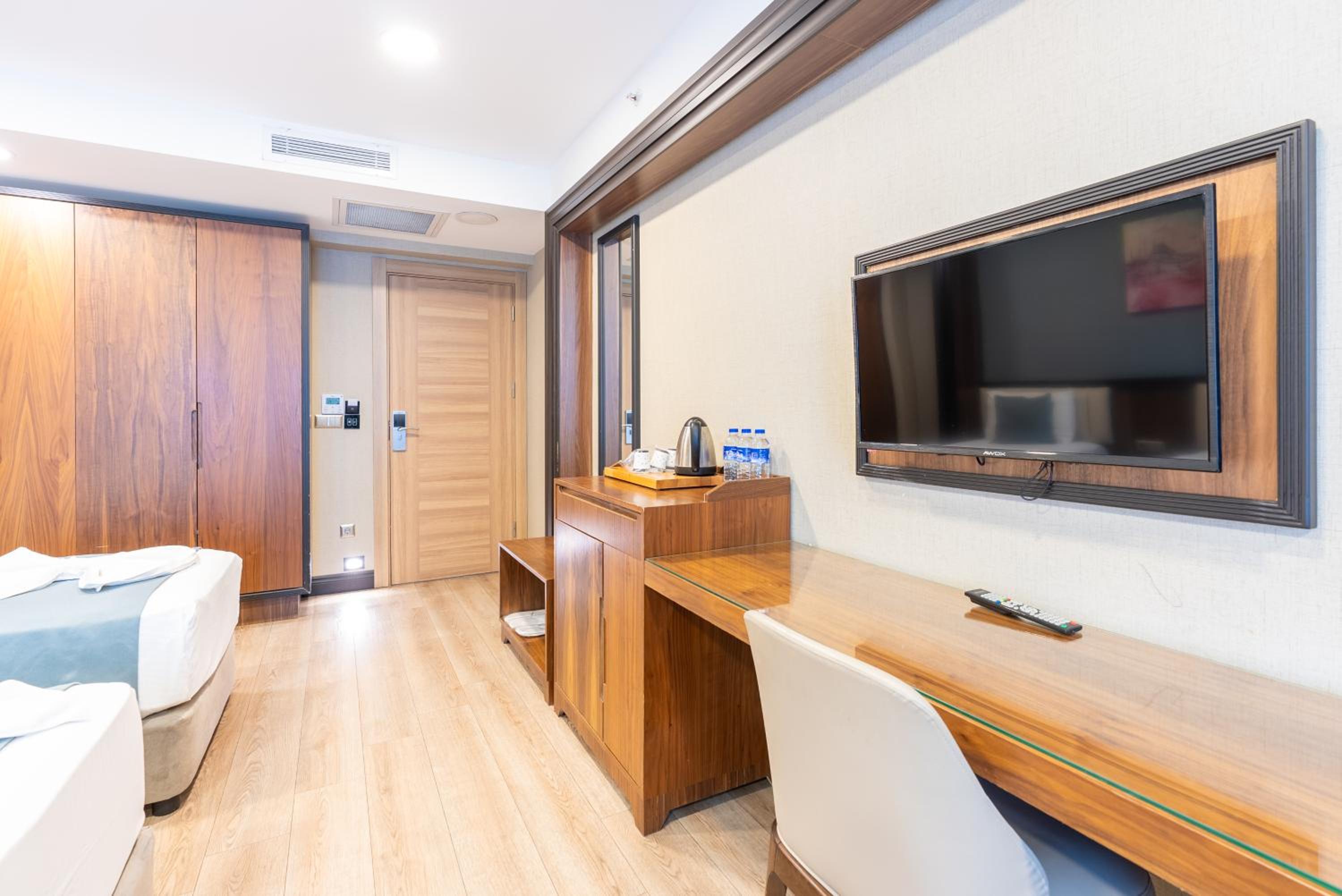 Valens Old City Family & SPA Hotel - Image 99