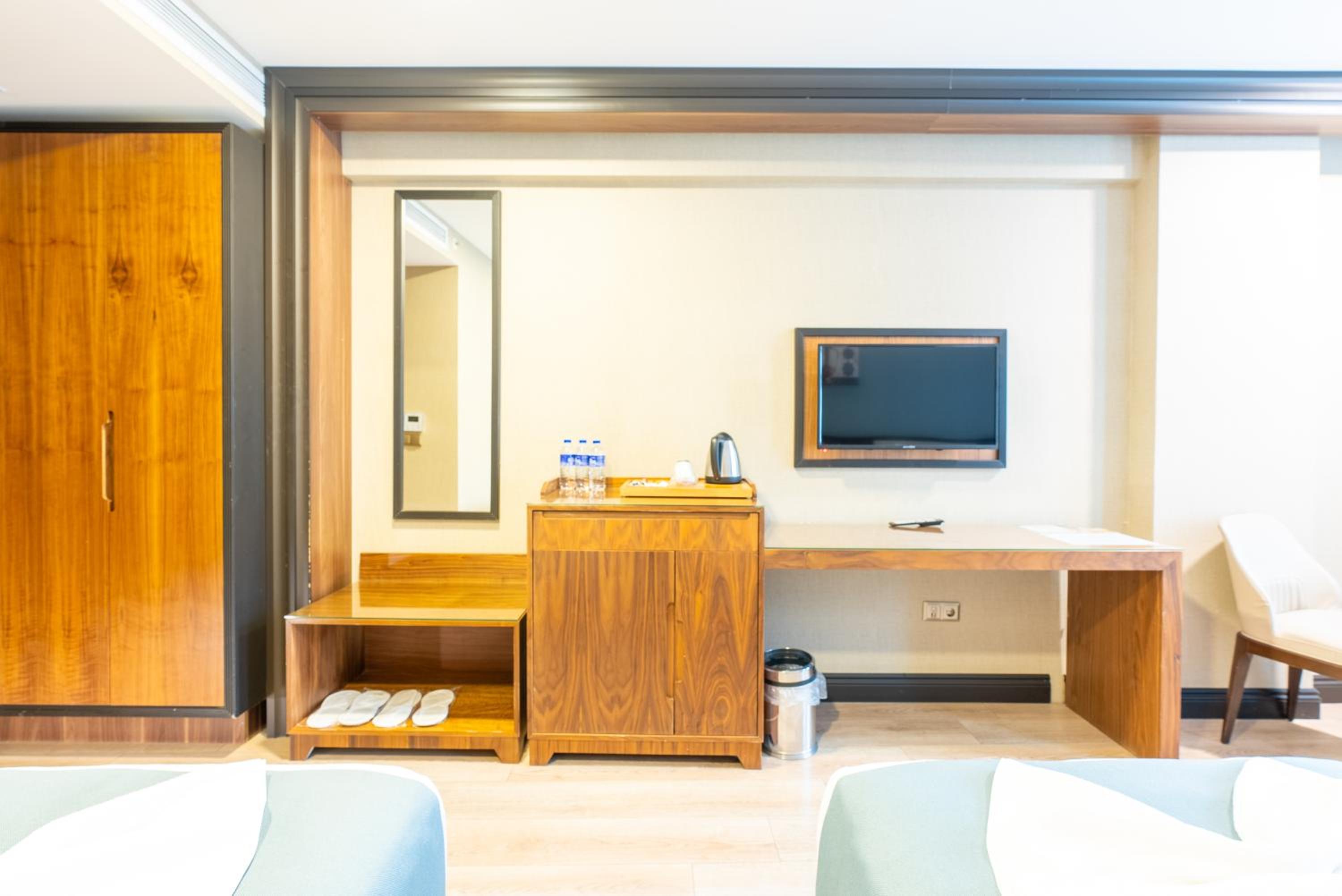 Valens Old City Family & SPA Hotel - Image 105