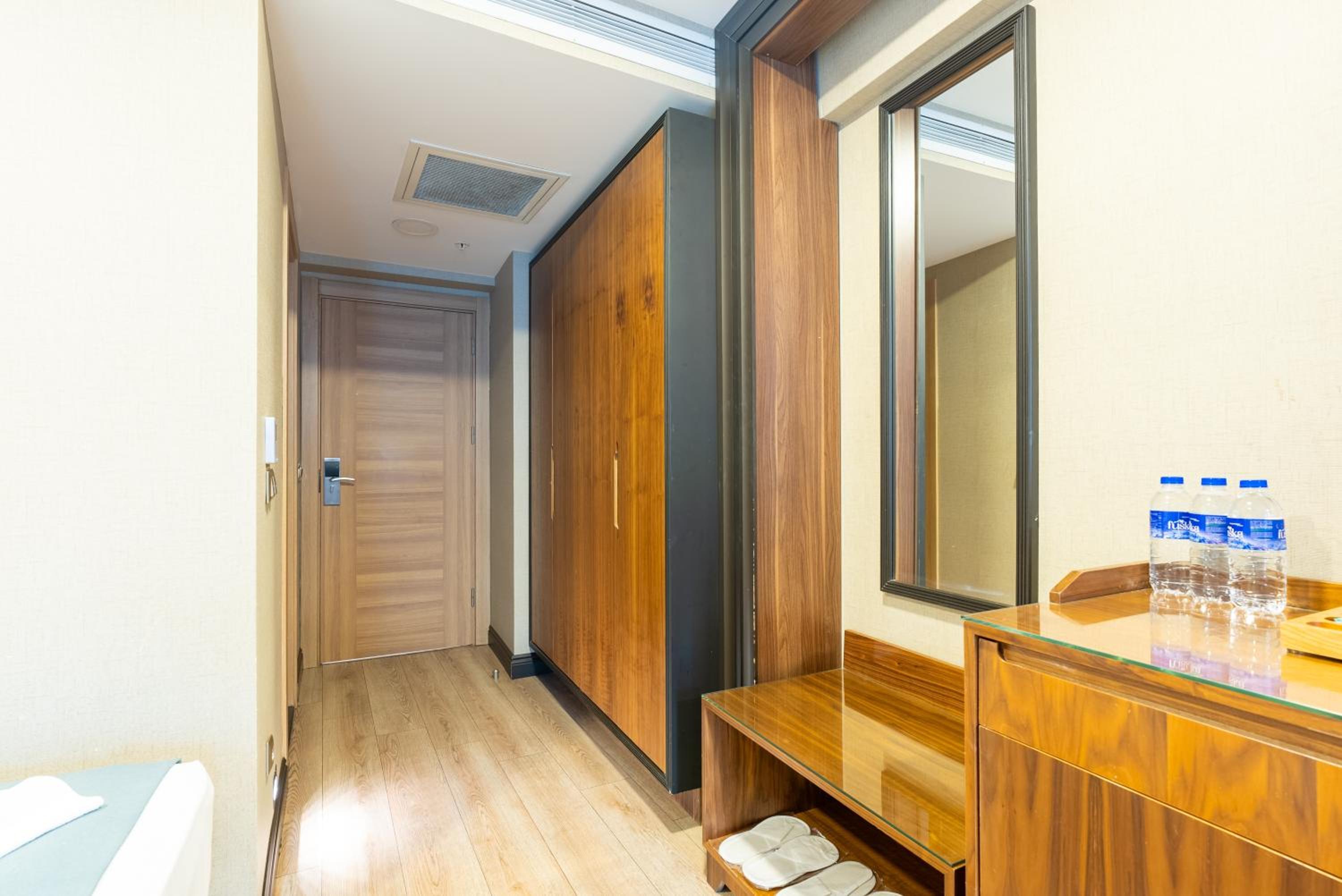 Valens Old City Family & SPA Hotel - Image 117