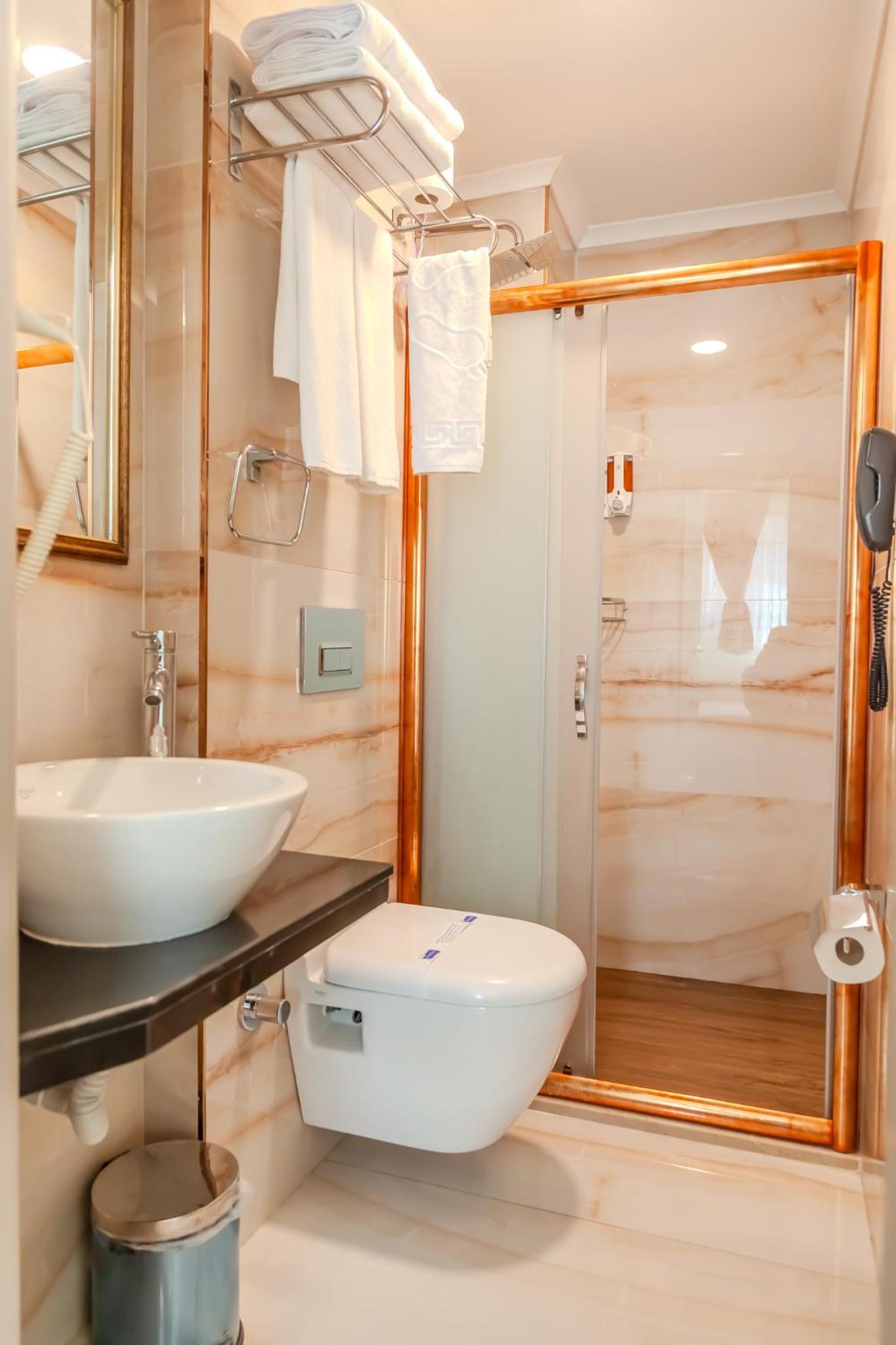 City Hall Otel - Image 49