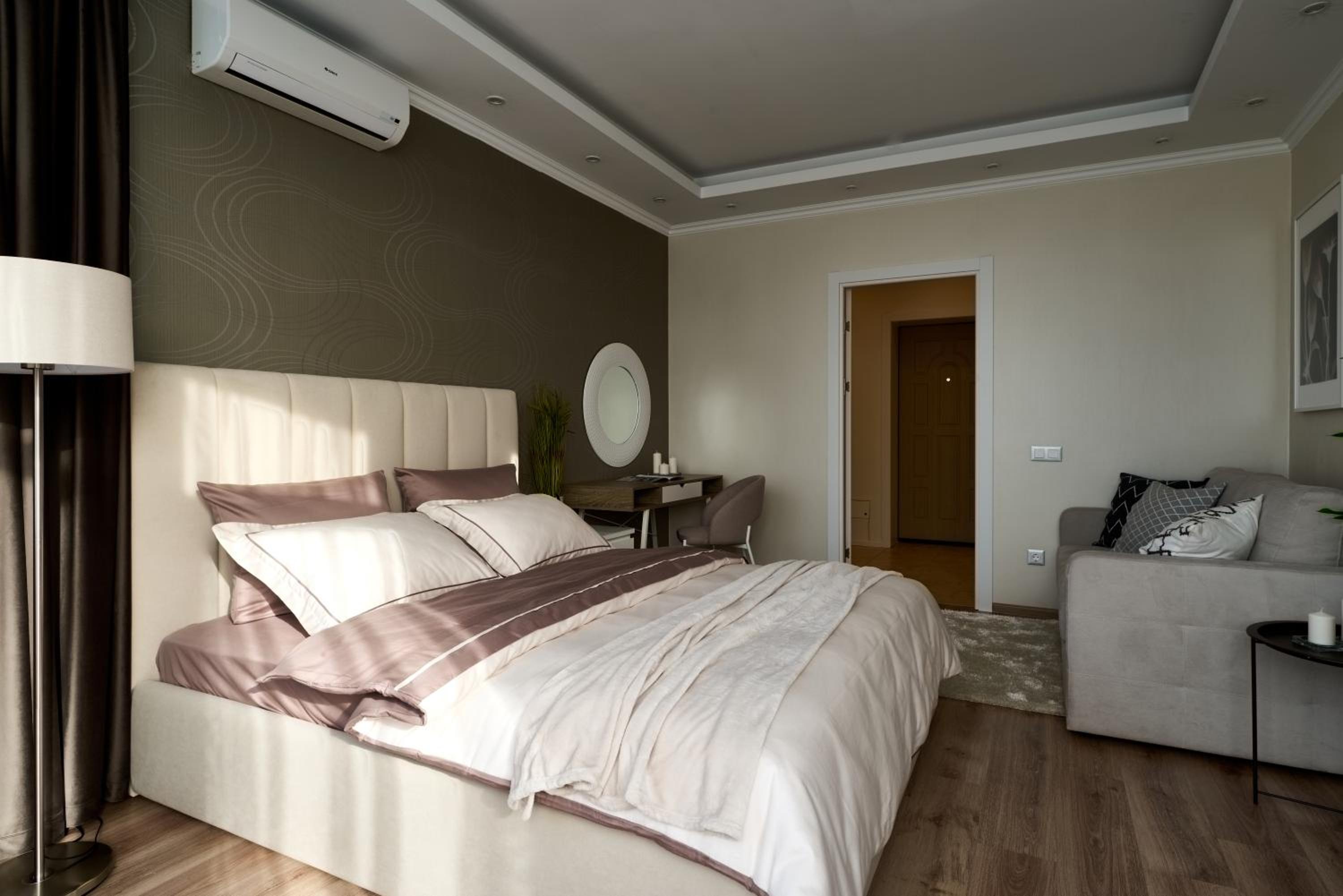 Сozy Kiev Apartment str Chernovola view 5