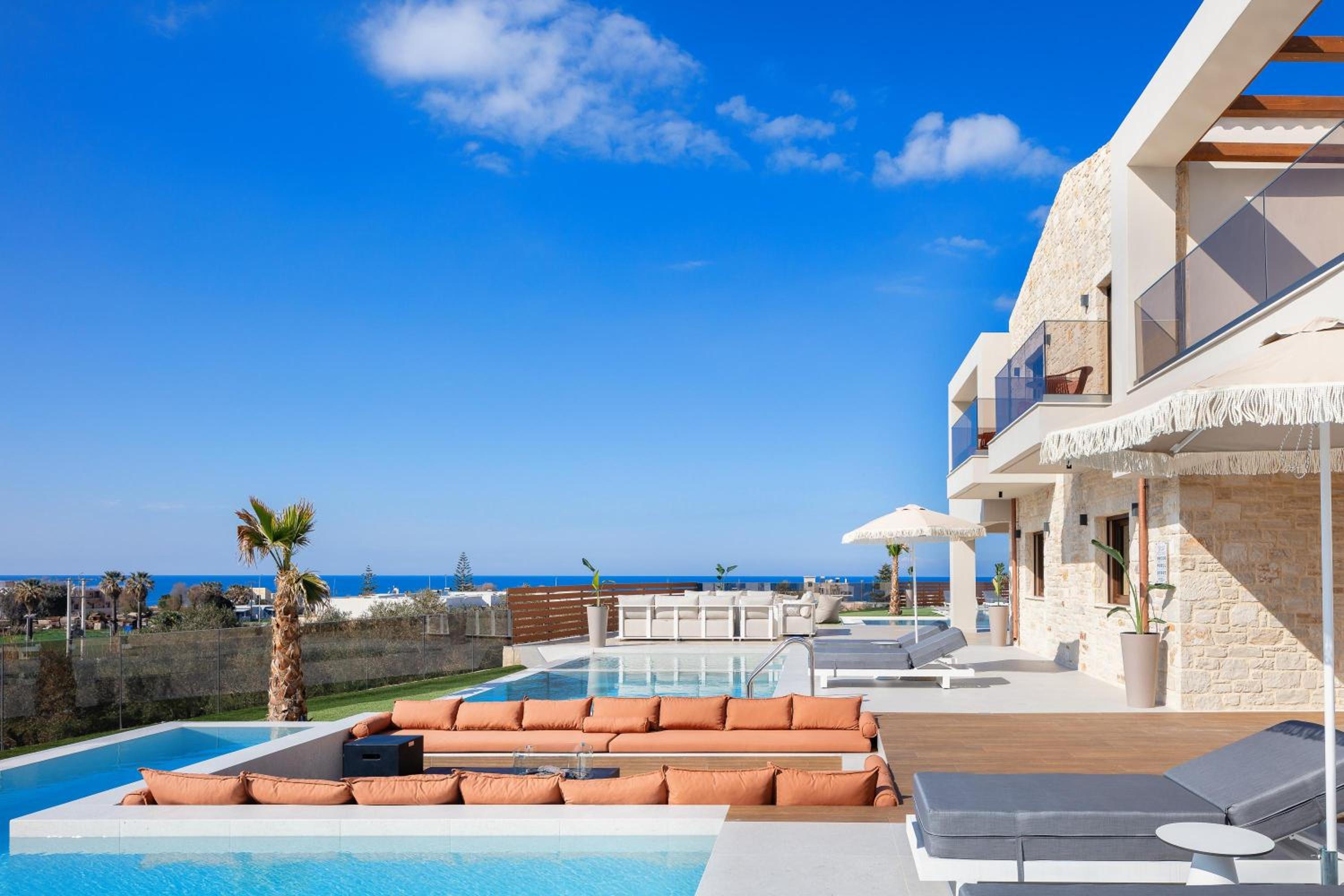 Vellis Residence