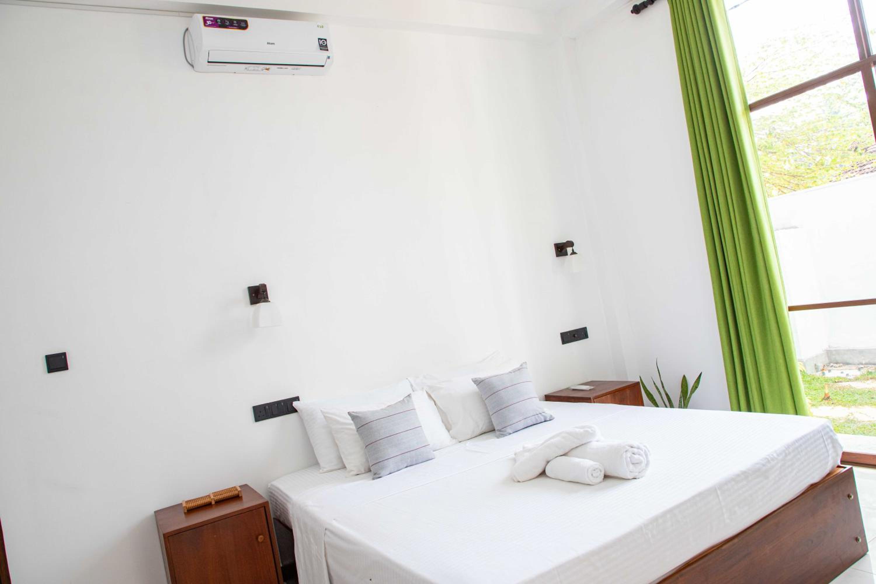 Randon Resort Mirissa