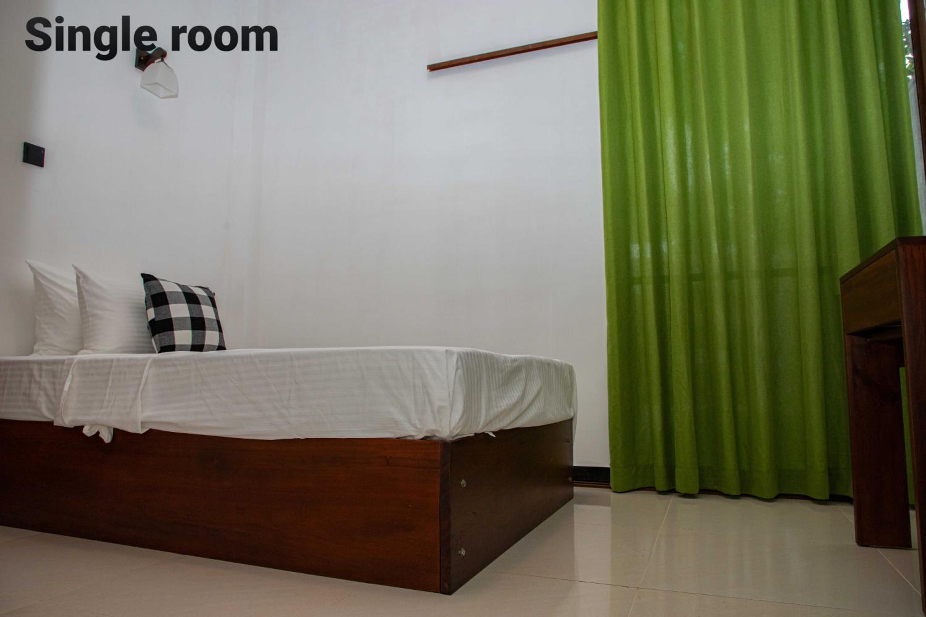 Randon Resort Mirissa