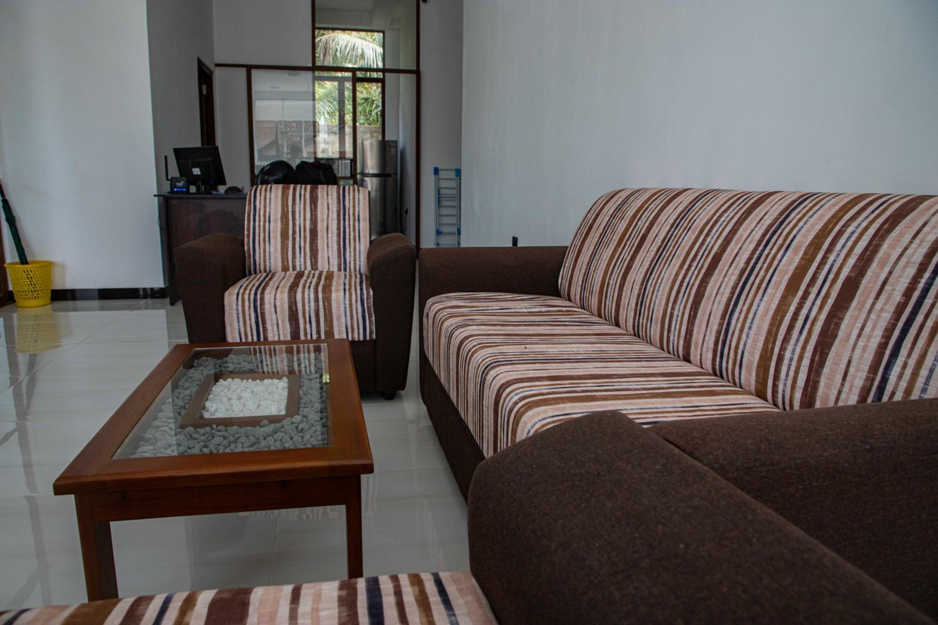 Randon Resort Mirissa