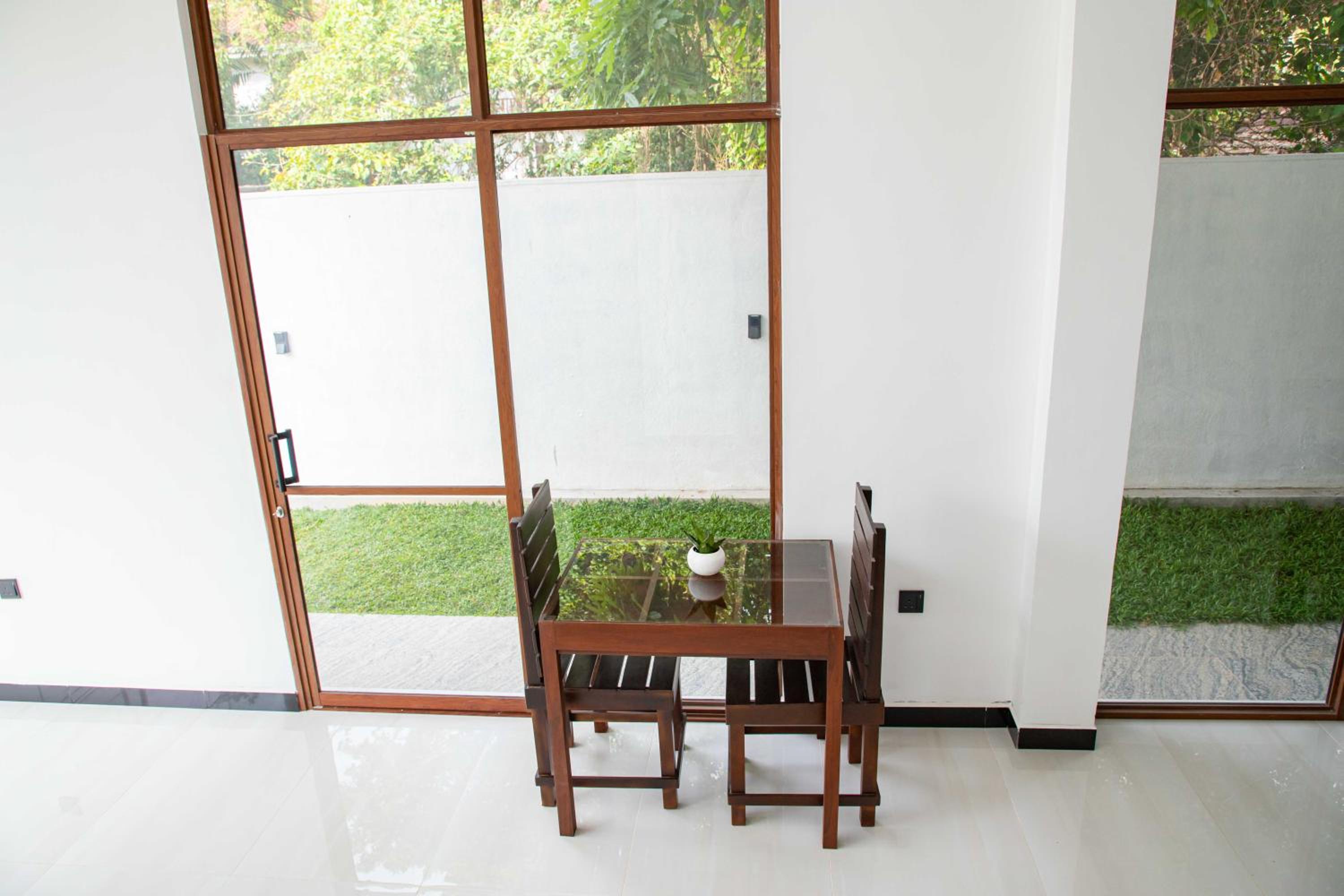 Randon Resort Mirissa