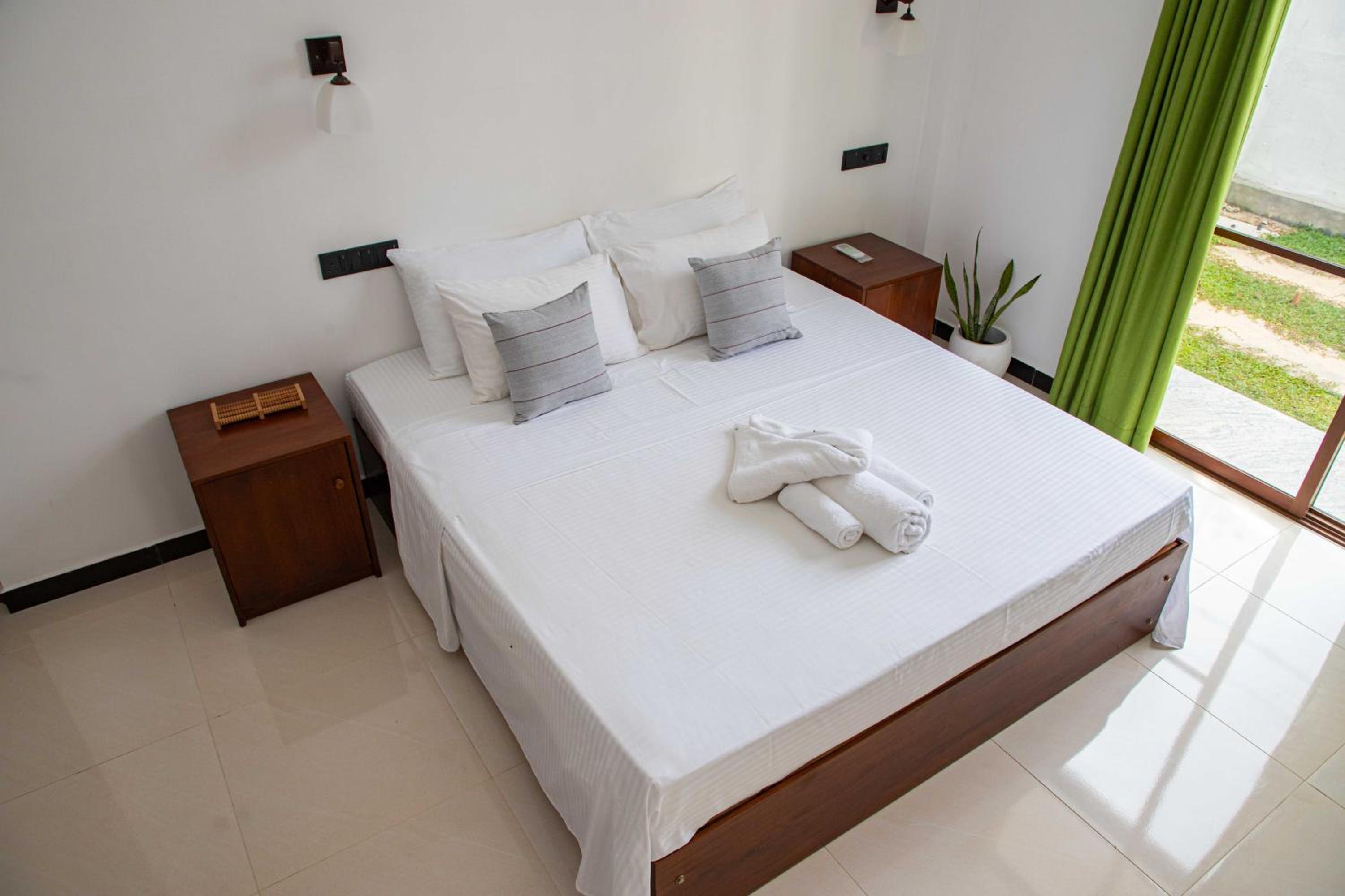 Randon Resort Mirissa