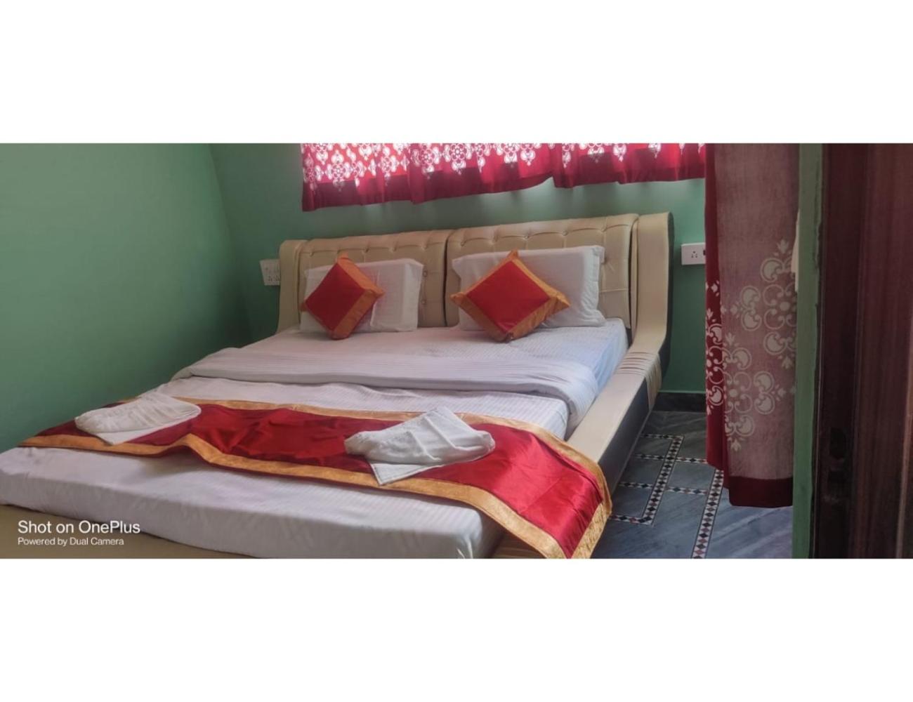 Hotel New Priya, Sersi view 2