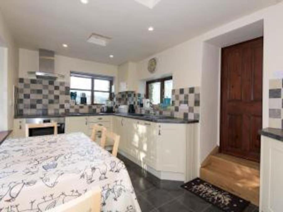 Winterfell Cottage Gorgeous Garden, Great Location
