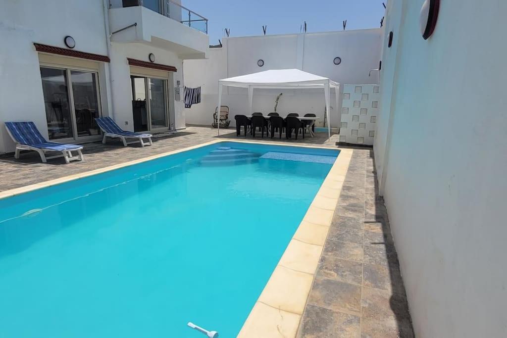 ILY House : Villa de plage avec piscine sans vis-à-vis.