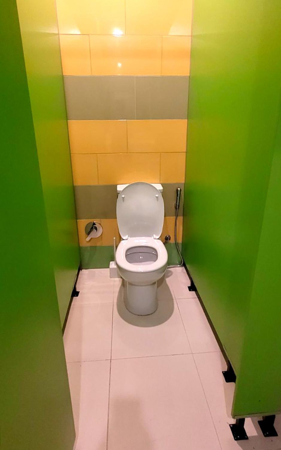 Green Cube Capsule Hostel
