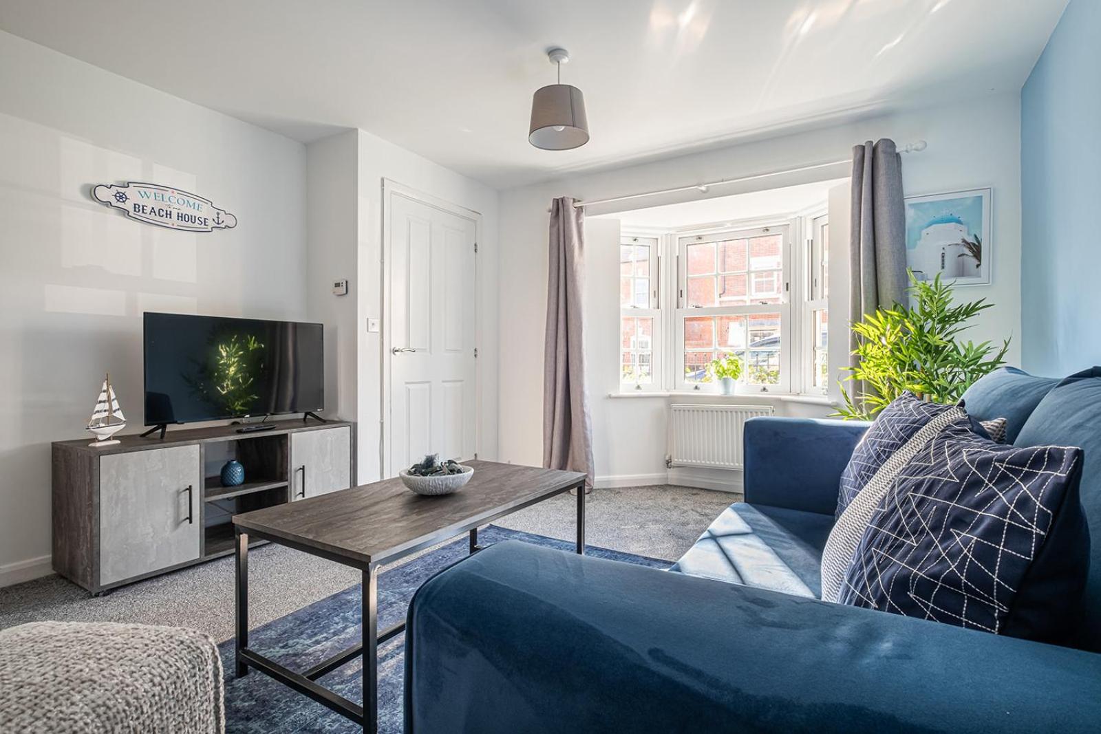 Our latest stunning property by Our Home Short Stays free parking super fast WiFi large back garden and crisp hotel white linen