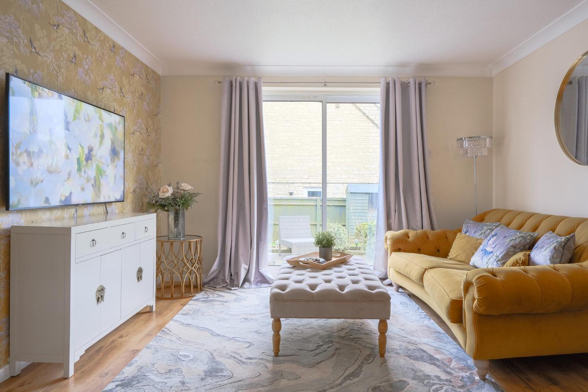 Bibury House a lovely 2 bed house sleeps 4 view 2