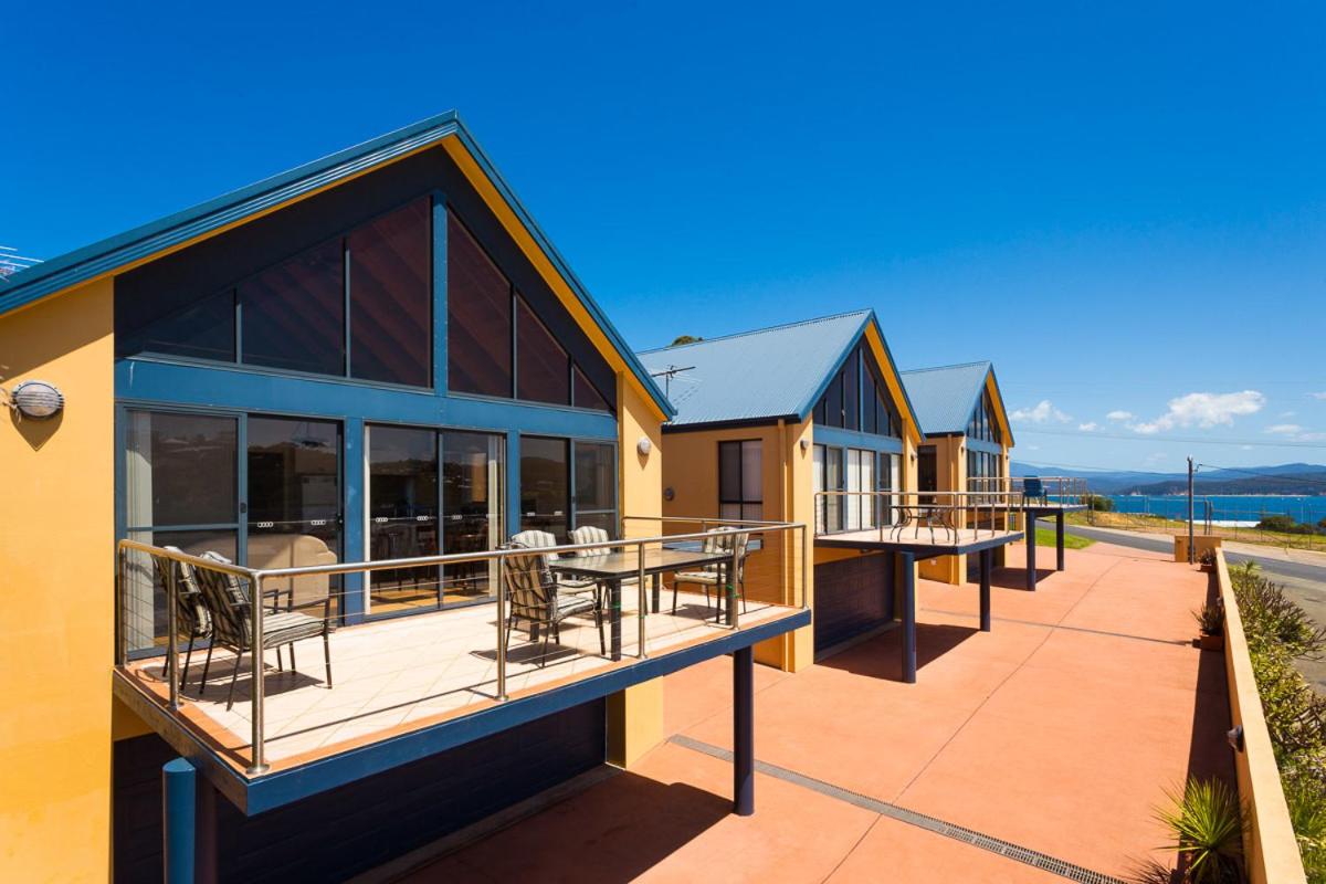 Snug Cove Villas
