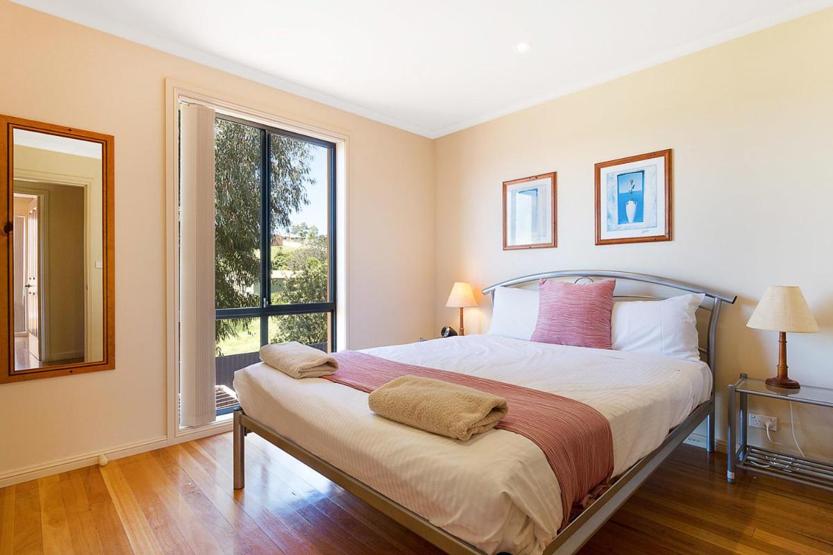 Snug Cove Villas