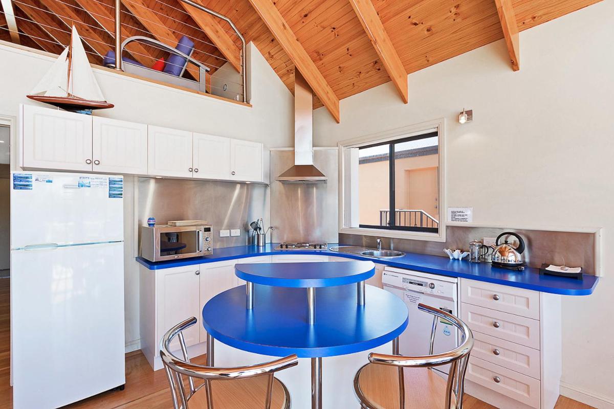 Snug Cove Villas