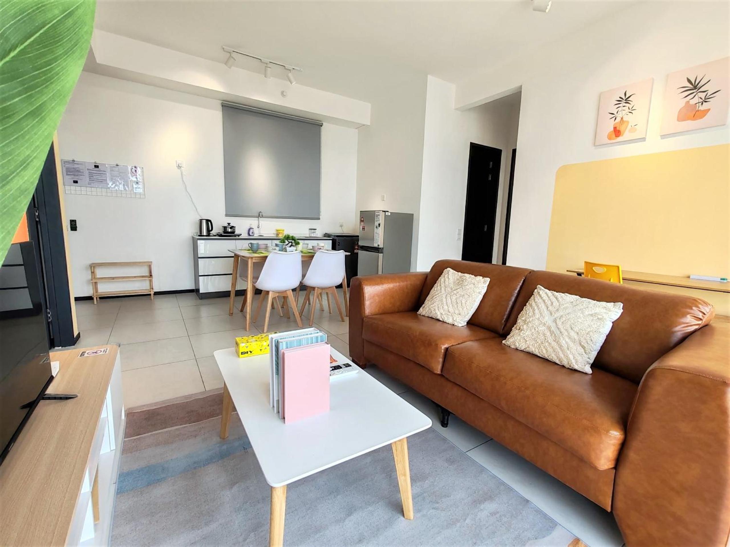 Urban Simplicity Suite, 5 Pax, 2 Car Parks at Urban Suites Georgetown by SuperStay photo 5