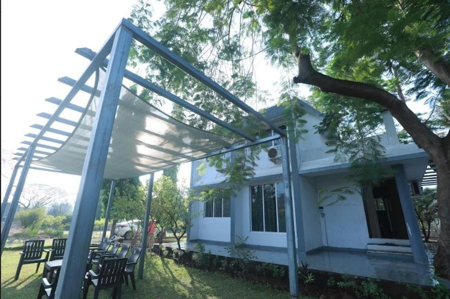 Boarding House
