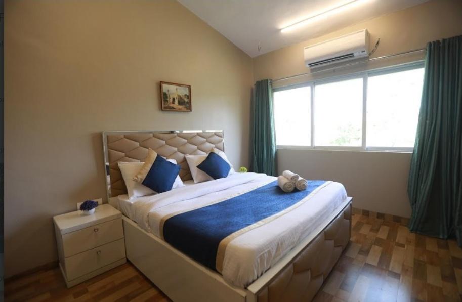 Boarding House