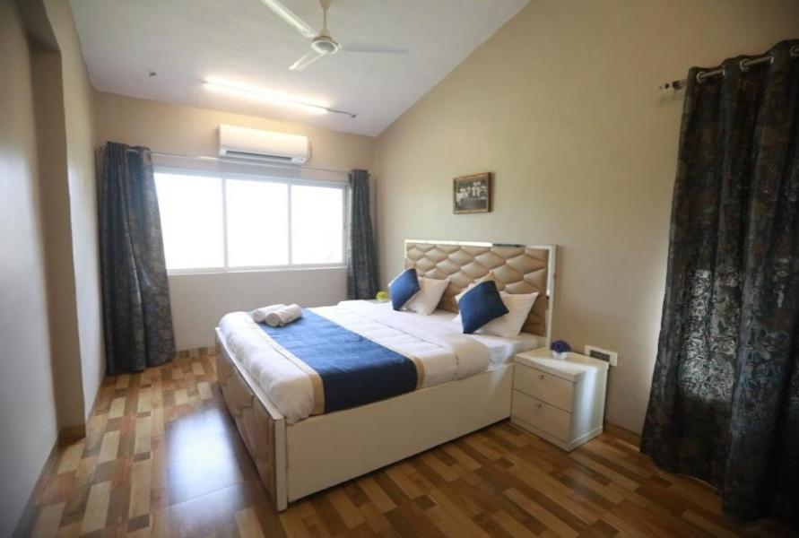 Boarding House
