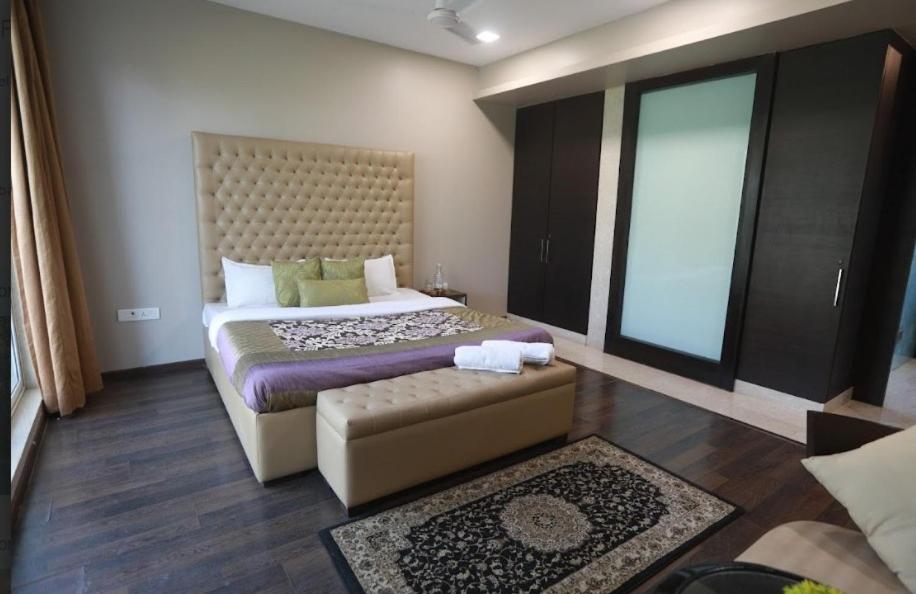Boarding House