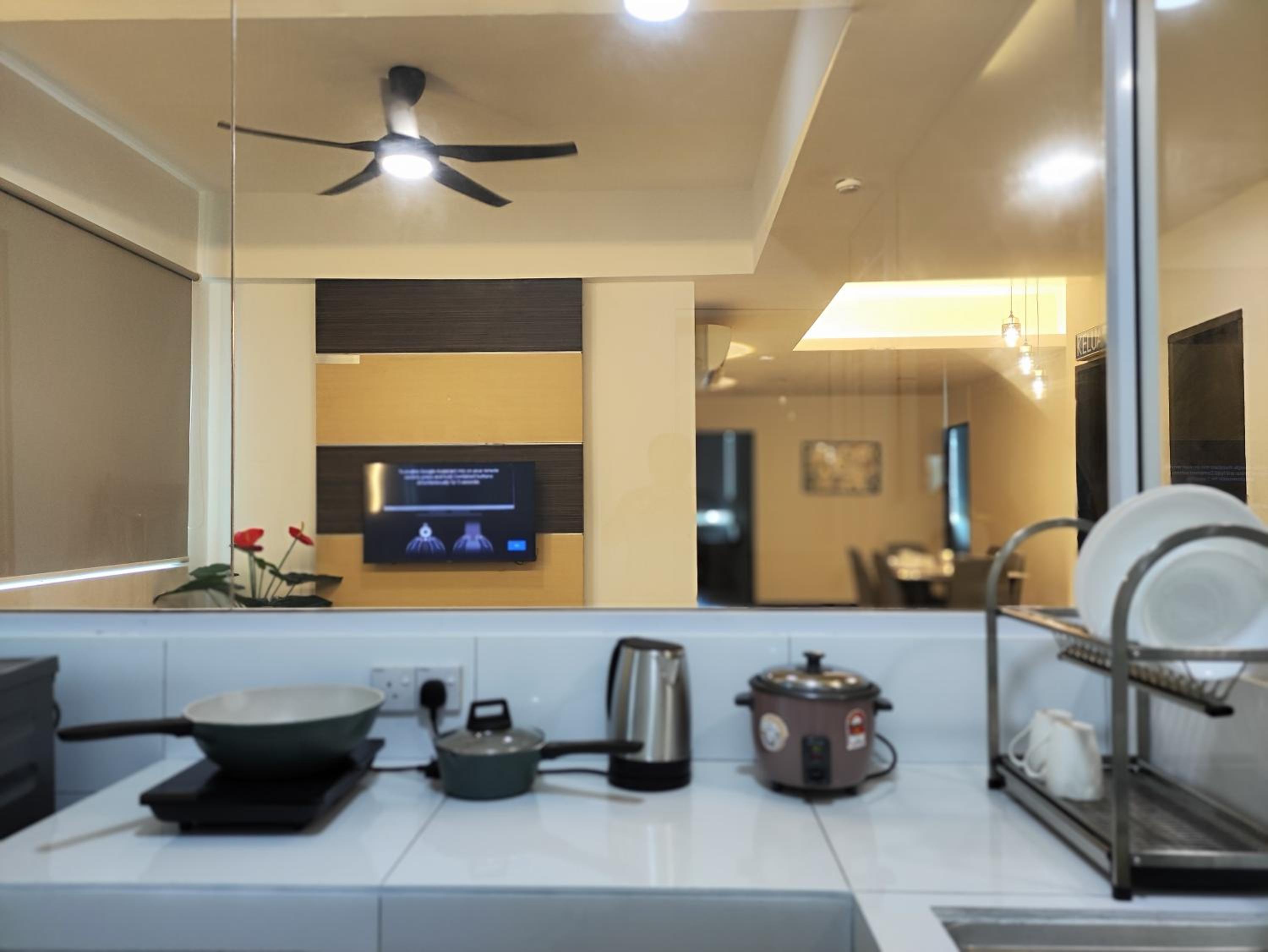 Sibu Q2 Homestay -1st Floor, 4 Rooms 5 Beds photo 3