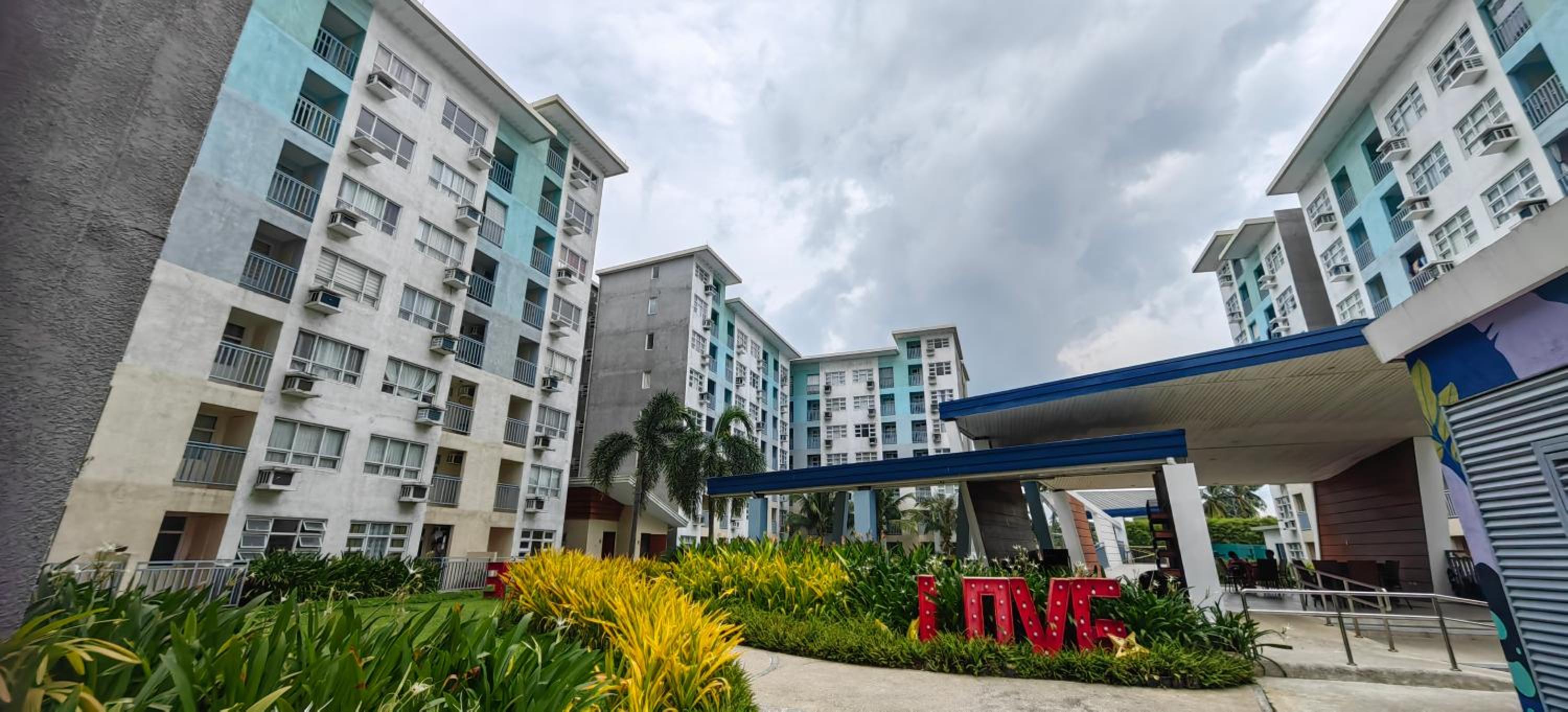 Casa Felicitas 3 -Spacious Comfy Cosy 2 Bdr Unit at Seawind Condominium view 4