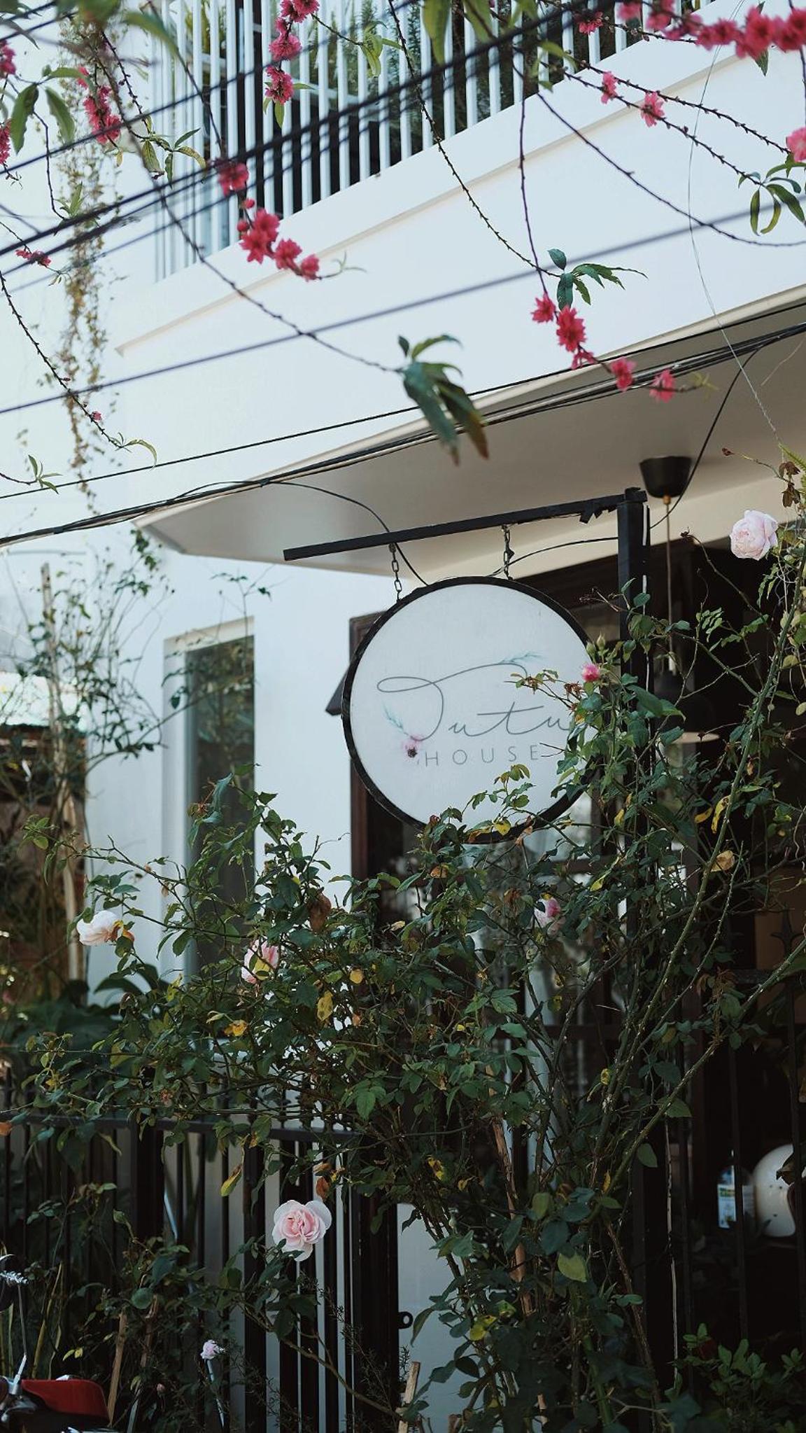 TUTU House
