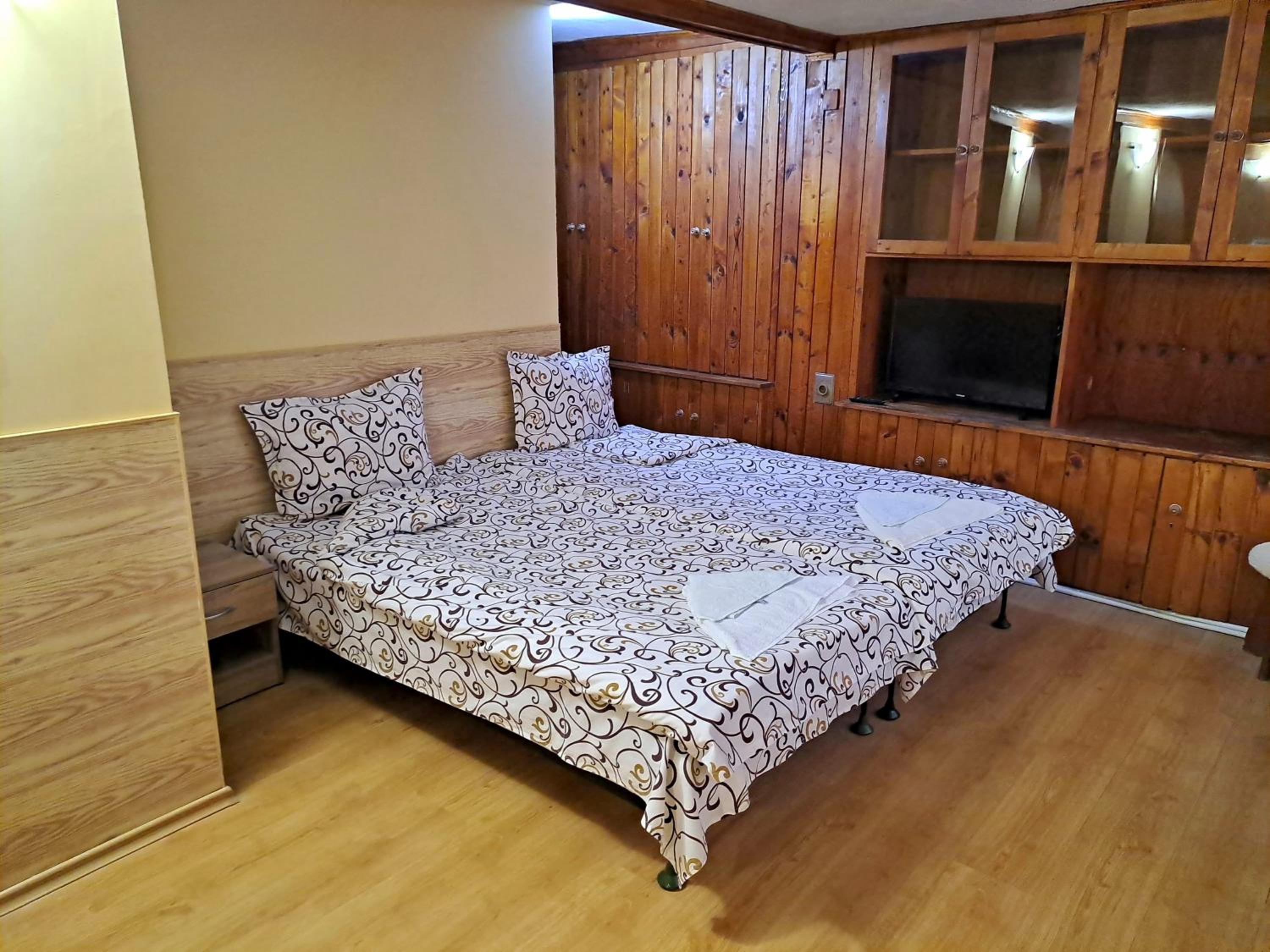 Kovacha Guest House